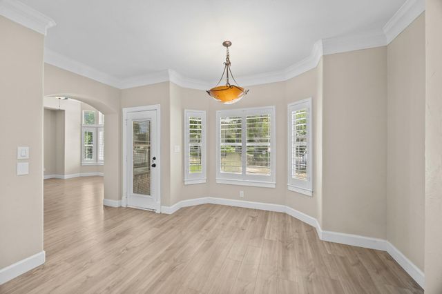 4801 Interlachen LN, Austin, TX 78747