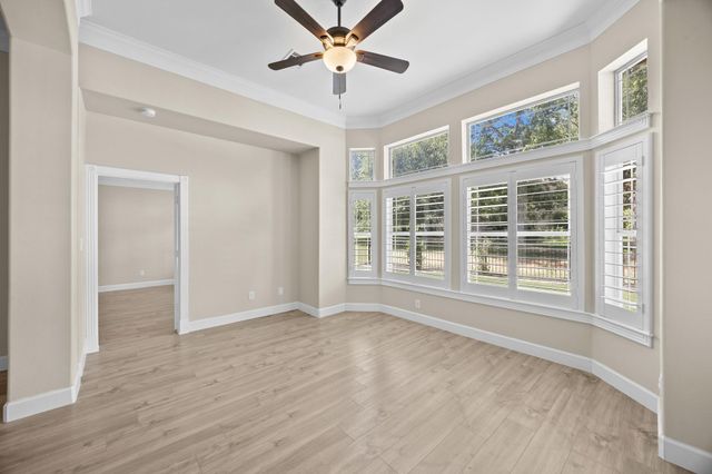 4801 Interlachen LN, Austin, TX 78747