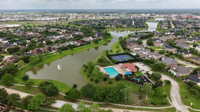 1317 Course View Drive, League City, TX 77573