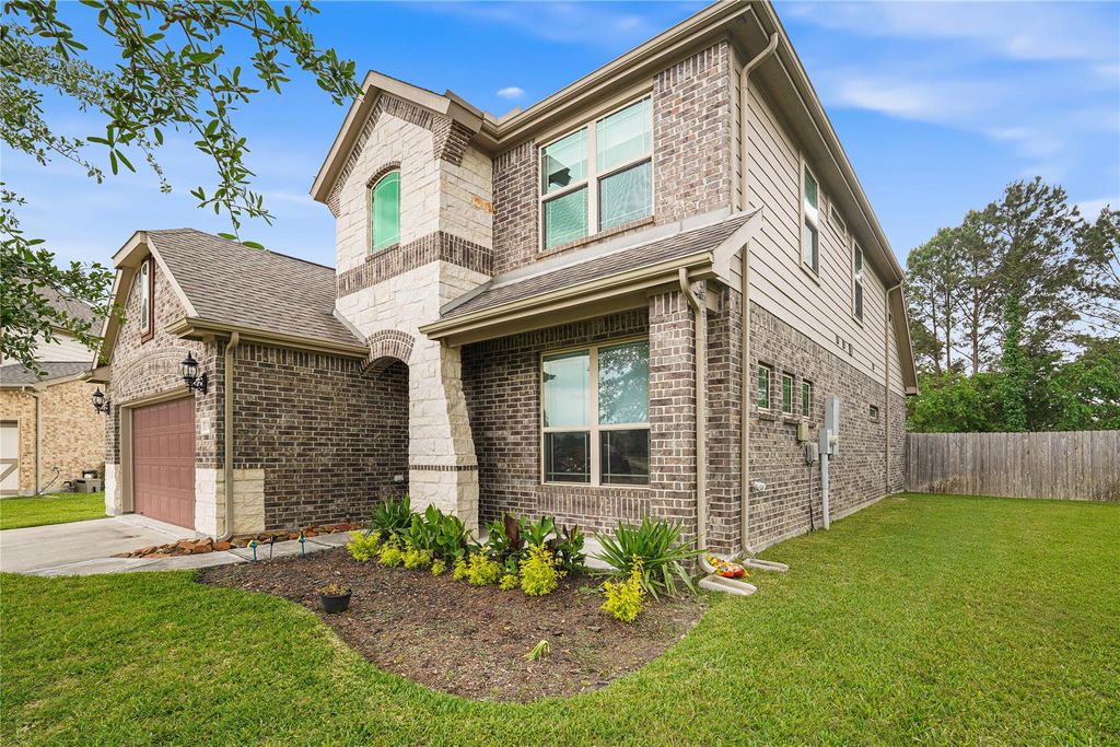 1317 Course View Drive, League City, TX 77573