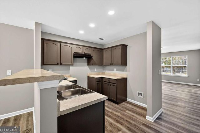 1065 Maple Valley Court, Union City, GA 30291