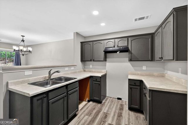 1065 Maple Valley Court, Union City, GA 30291