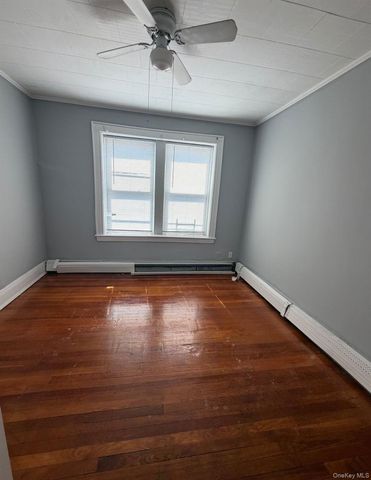 1013 Jericho Turnpike 2, New Hyde Park, NY 11040