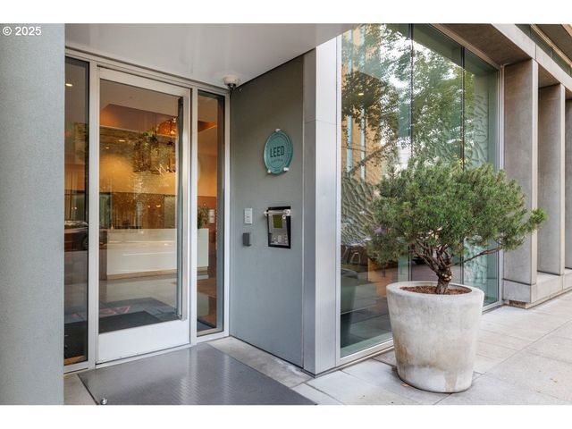 937 Nw GLISAN St 1235, Portland, OR 97209