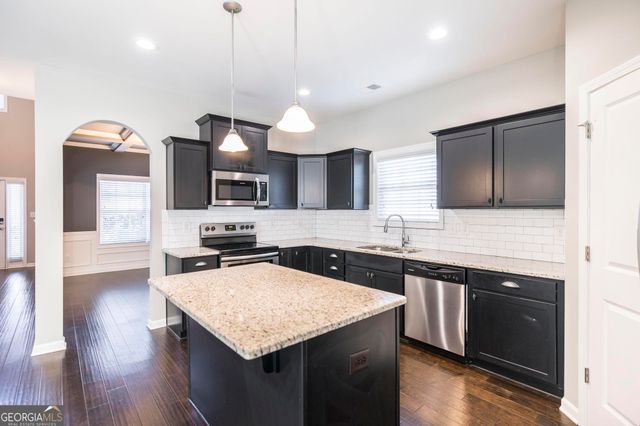 104 Golden Rod Trail, Perry, GA 31069