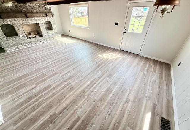 209 W Limestone Street, Somerset, KY 42501