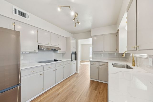 626 Winchester Drive, Richardson, TX 75080