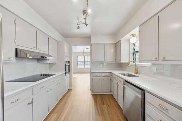 626 Winchester Drive, Richardson, TX 75080