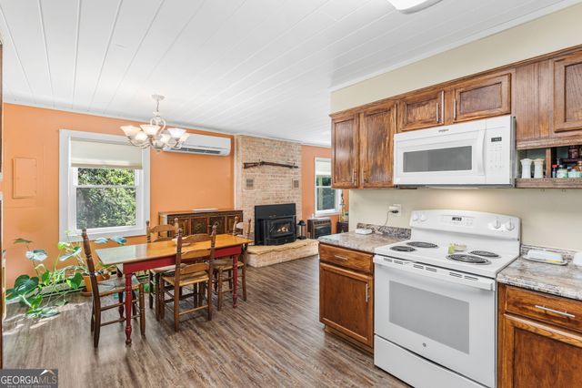 162 Hiawassee River Road, Brasstown, NC 28902