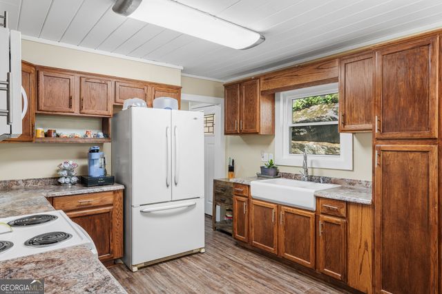 162 Hiawassee River Road, Brasstown, NC 28902