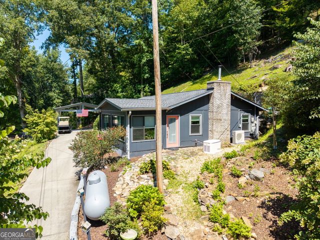 162 Hiawassee River Road, Brasstown, NC 28902