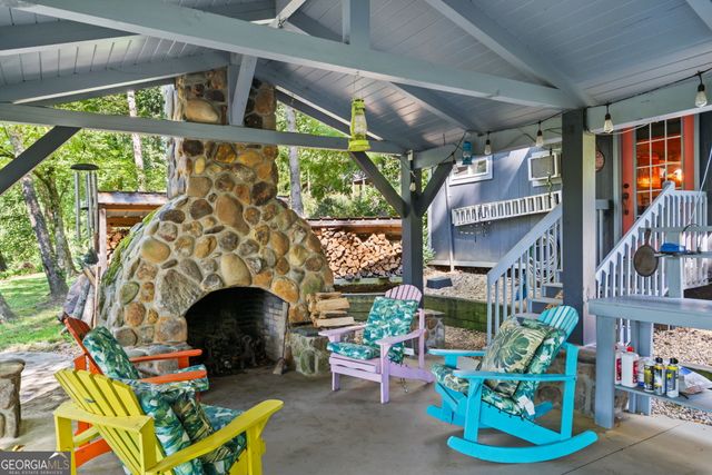 162 Hiawassee River Road, Brasstown, NC 28902
