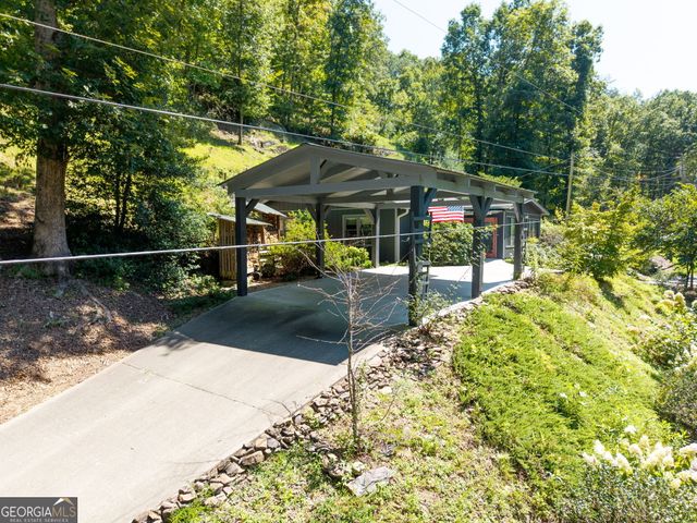 162 Hiawassee River Road, Brasstown, NC 28902
