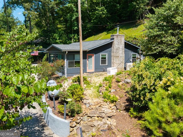162 Hiawassee River Road, Brasstown, NC 28902
