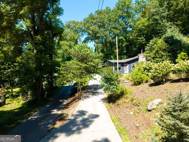 162 Hiawassee River Road, Brasstown, NC 28902