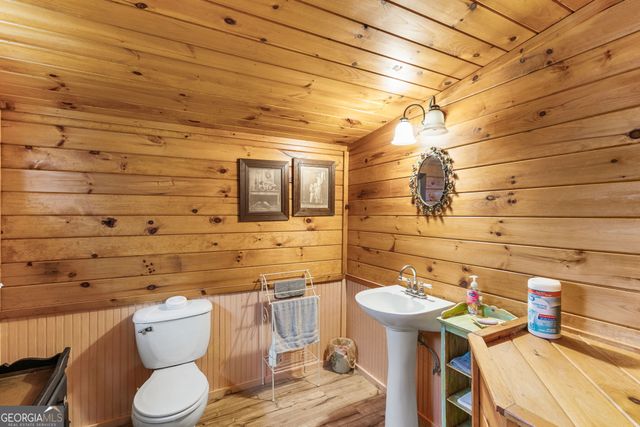 162 Hiawassee River Road, Brasstown, NC 28902