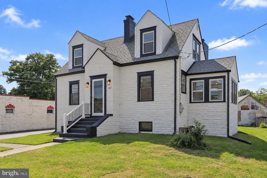 263 S BROADWAY, Pennsville, NJ 08070