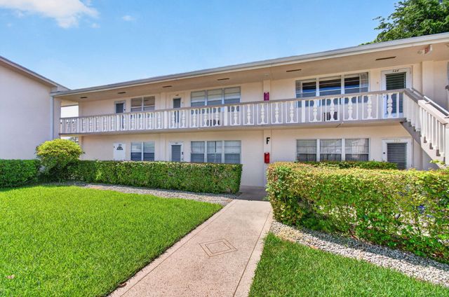 126 NORWICH F, West Palm Beach, FL 33417