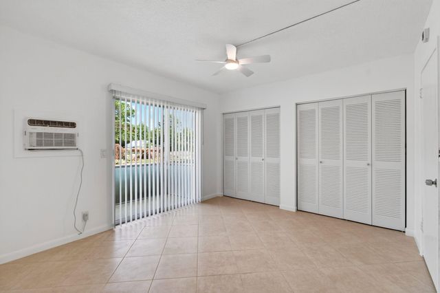 126 NORWICH F, West Palm Beach, FL 33417