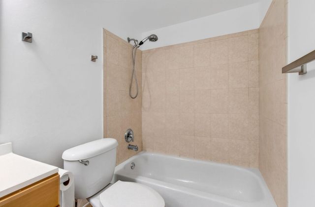 126 NORWICH F, West Palm Beach, FL 33417