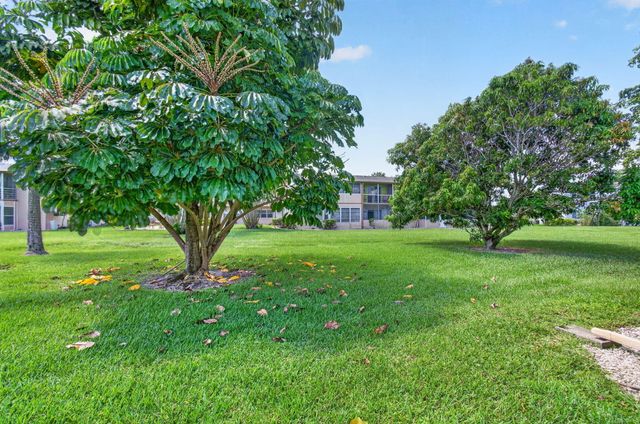 126 NORWICH F, West Palm Beach, FL 33417
