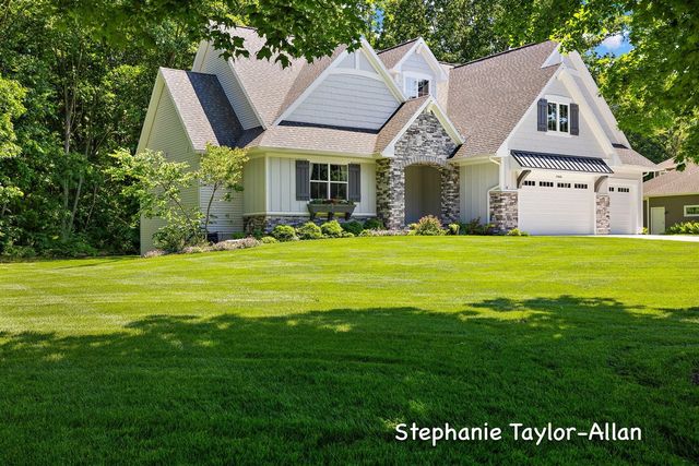 17056 Legacy Drive, West Olive, MI 49460