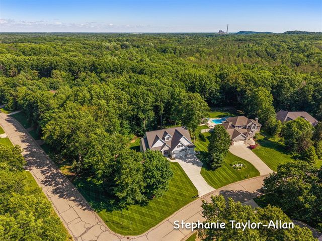 17056 Legacy Drive, West Olive, MI 49460