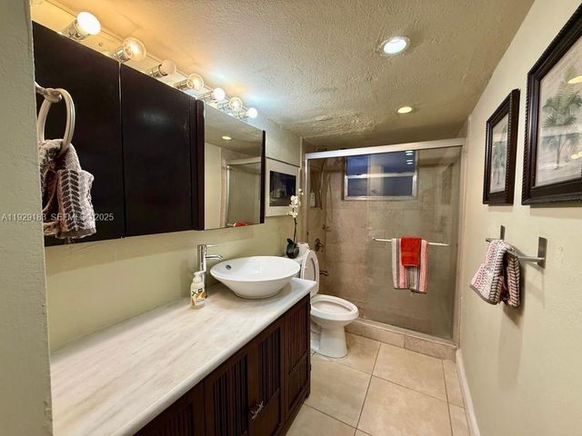 910 Michigan Ave 304, Miami Beach, FL 33139