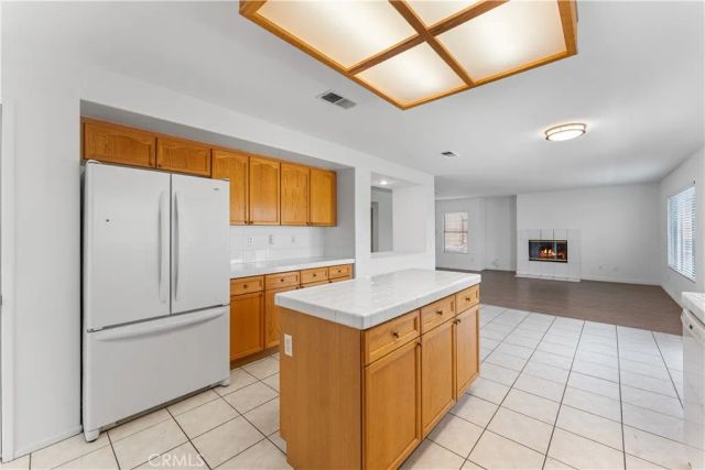 6717 Teasdale, Lancaster, CA 93536
