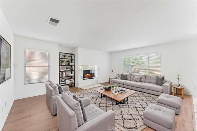 6717 Teasdale, Lancaster, CA 93536