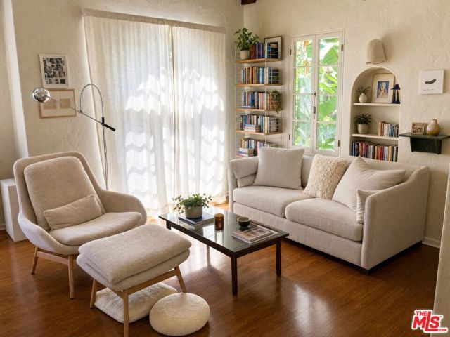 6143 Glen Holly Street, Los Angeles, CA 90068