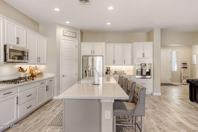 14132 W GRAY FOX Trail, Surprise, AZ 85387