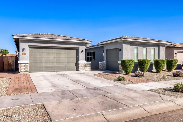 14132 W GRAY FOX Trail, Surprise, AZ 85387