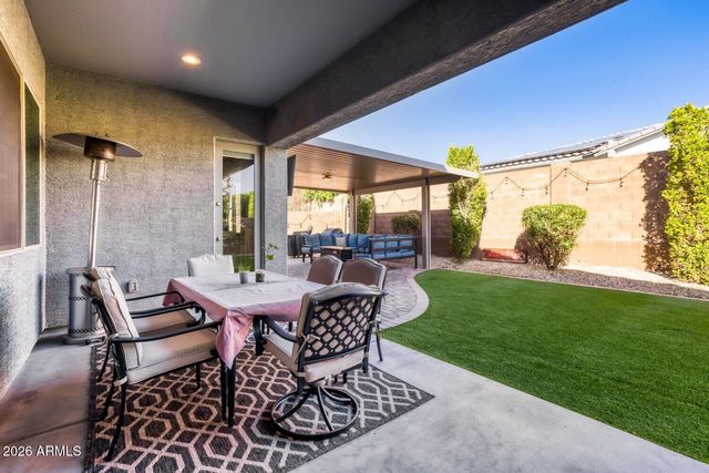 14132 W GRAY FOX Trail, Surprise, AZ 85387