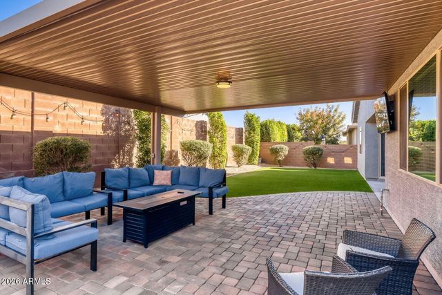 14132 W GRAY FOX Trail, Surprise, AZ 85387