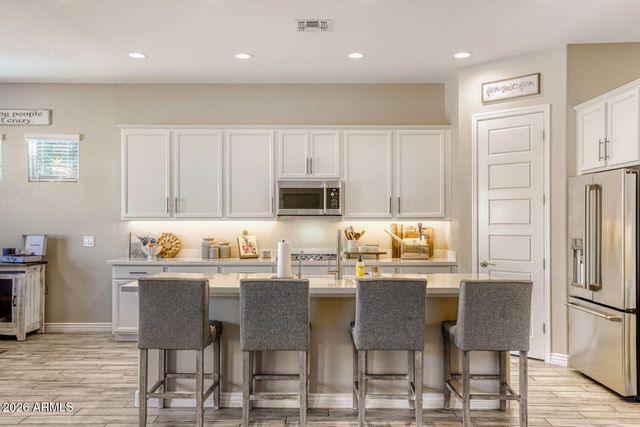 14132 W GRAY FOX Trail, Surprise, AZ 85387