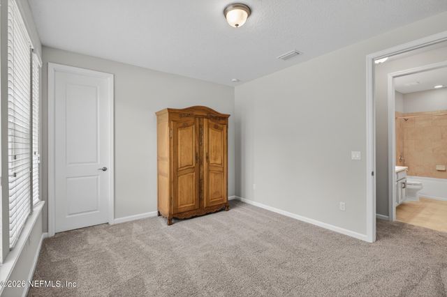 56 FOOTBRIDGE Road, St. Johns, FL 32259