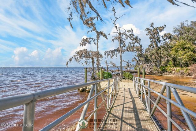 56 FOOTBRIDGE Road, St. Johns, FL 32259