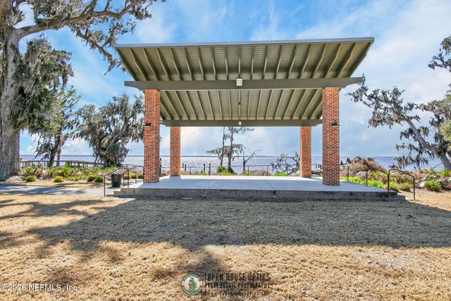 56 FOOTBRIDGE Road, St. Johns, FL 32259