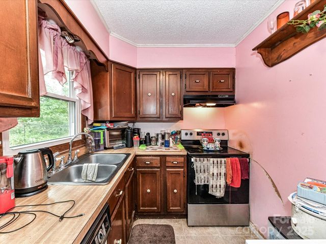 1408 Meadow Avenue, Kannapolis, NC 28083