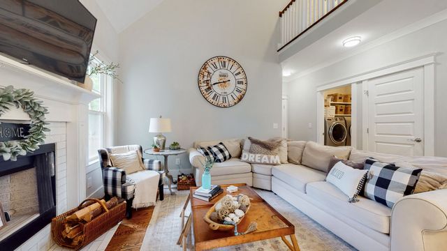 7146 Pepper Tree Cir, Fairview, TN 37062