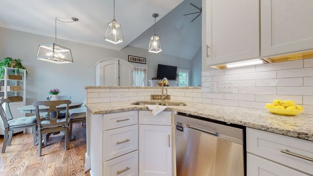 7146 Pepper Tree Cir, Fairview, TN 37062
