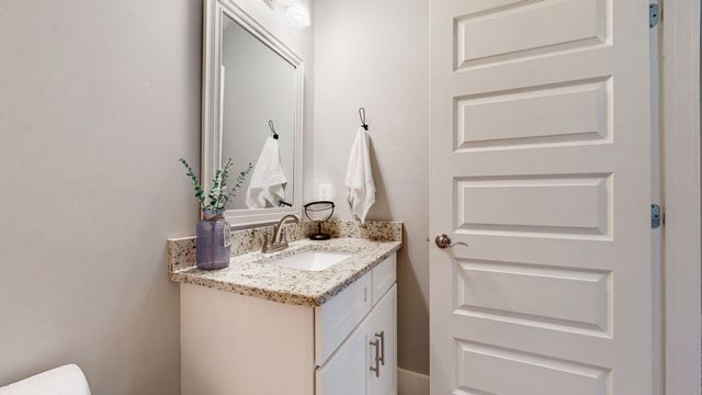 7146 Pepper Tree Cir, Fairview, TN 37062