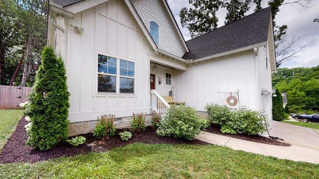 7146 Pepper Tree Cir, Fairview, TN 37062