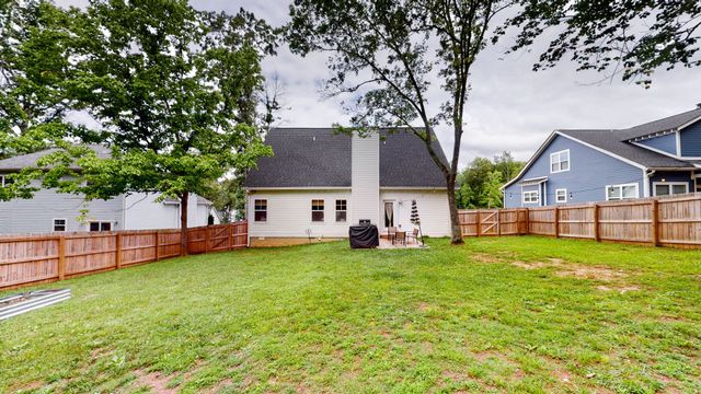 7146 Pepper Tree Cir, Fairview, TN 37062