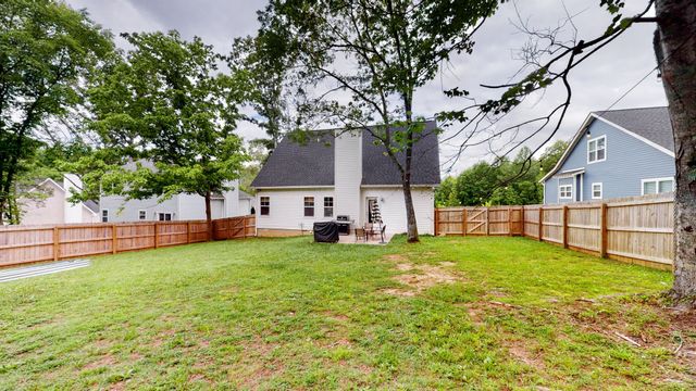 7146 Pepper Tree Cir, Fairview, TN 37062