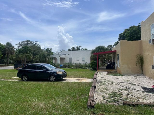 637 46th Street, West Palm Beach, FL 33407