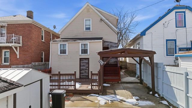 1414 W Euclid AVENUE, Milwaukee, WI 53215