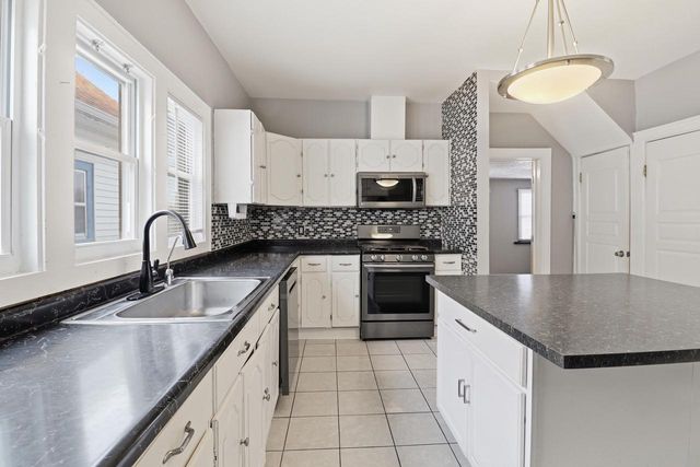 1414 W Euclid AVENUE, Milwaukee, WI 53215