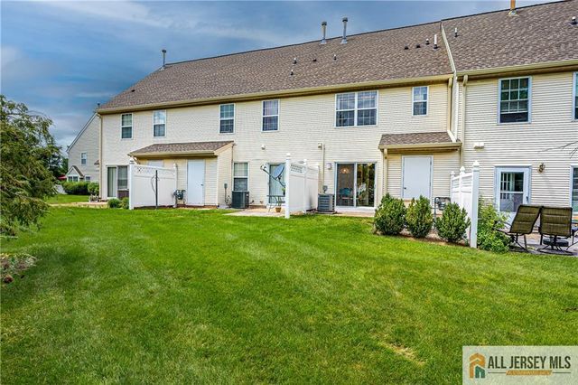 33 Keith Court, South Brunswick, NJ 08824